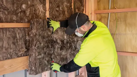 Seal out the sound: a smarter inter-tenancy choice with Knauf Insulation R2.2